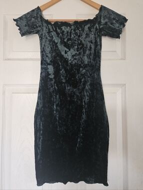 Fashion Nova Low-Shoulder Crushed Velvet Bodycon Dress in Dark Teal Small